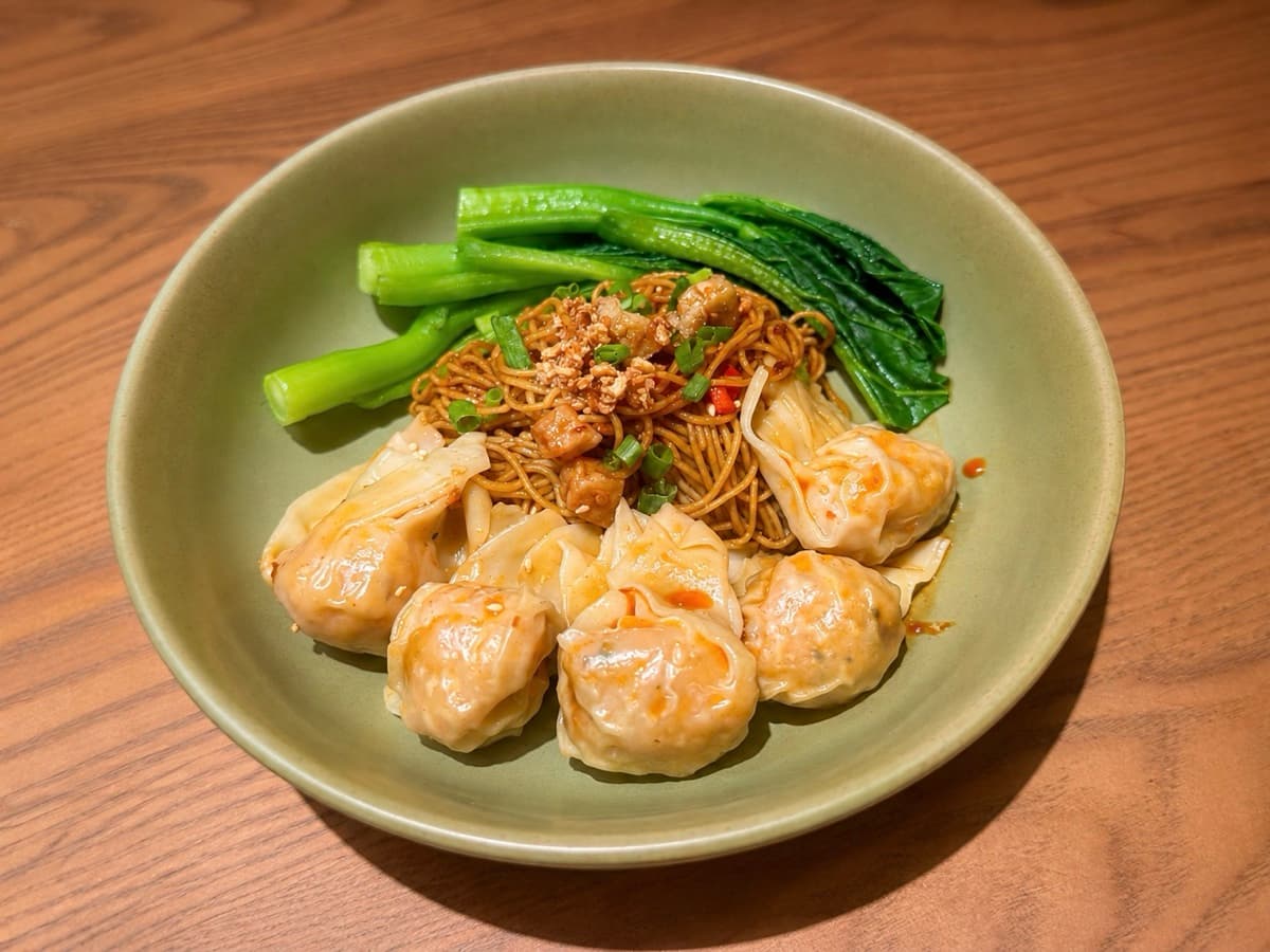 Mì Khô Hoành Thánh Dầu Ớt